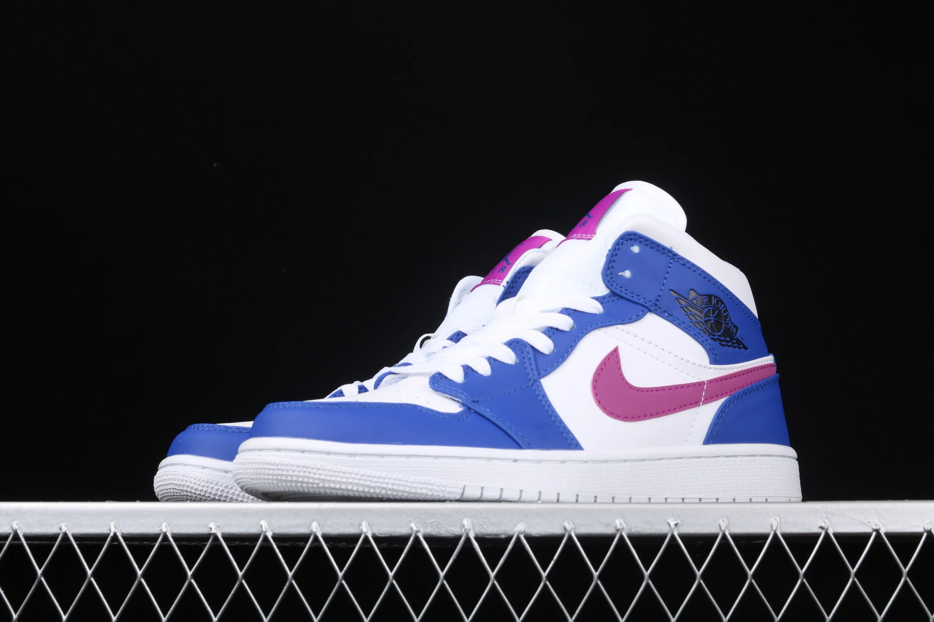 All categories Air Jordan Jordan series basketball shoes Air Jordan 1 Mid Air Jordan 1 Mid AJ1 Joe 1 white blue purple Chinese basketball shoes 554724-451